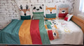 Jóbarátok mintás pamut ÁGYTAKARÓ 140x220 cm méretben